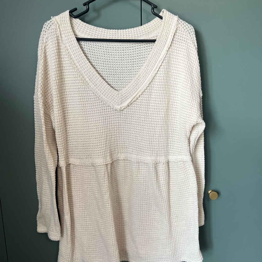 Cream Knit V-Neck long sleeve